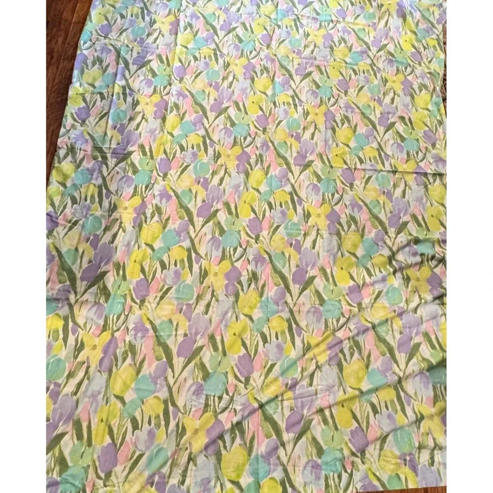 Vintage Cannon Royal Family‎ Queen Flat Sheet Floral Tulip Percale Made in USA